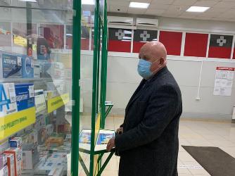 Николай Островский проверил наличие лекарственных препаратов в аптеках Волжского района